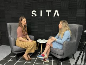 PRuser_moderatorky-v-studiu